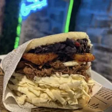 Arepa rellena